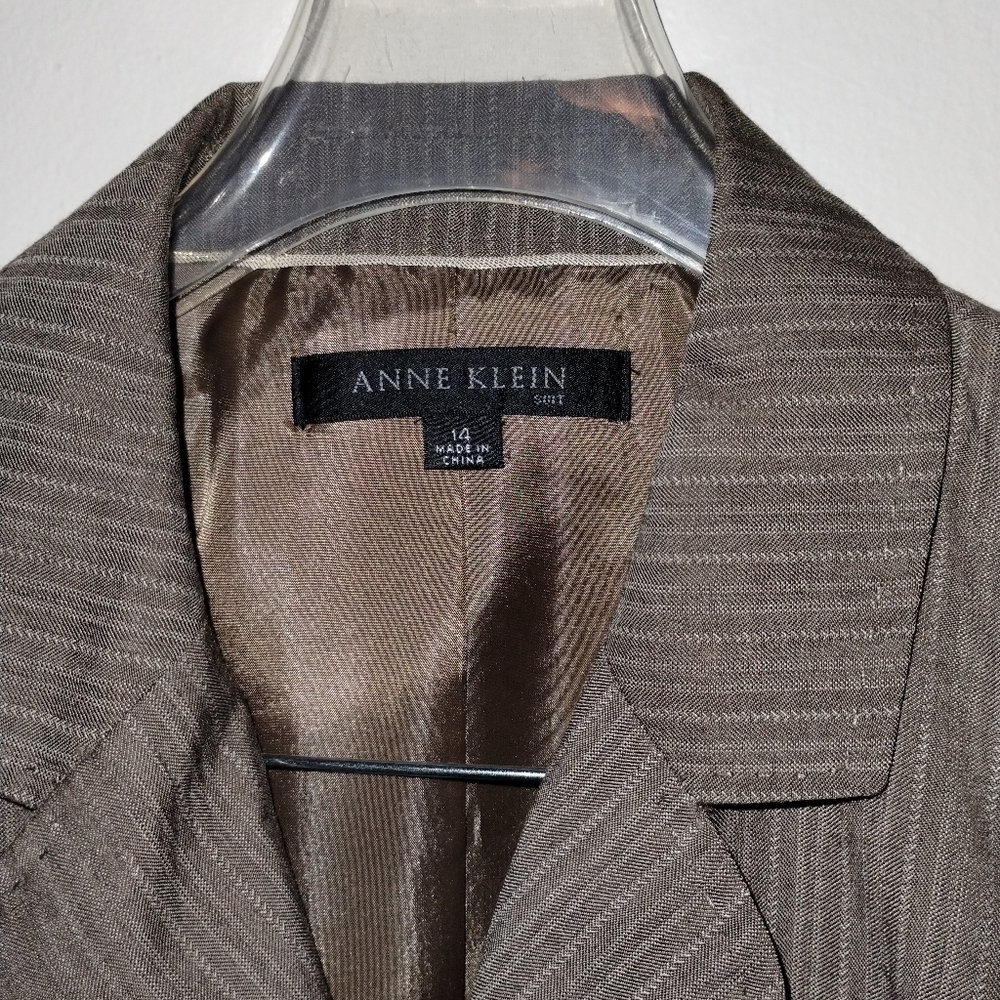 Anne Klein pants suit size 14 polyester and wool euc